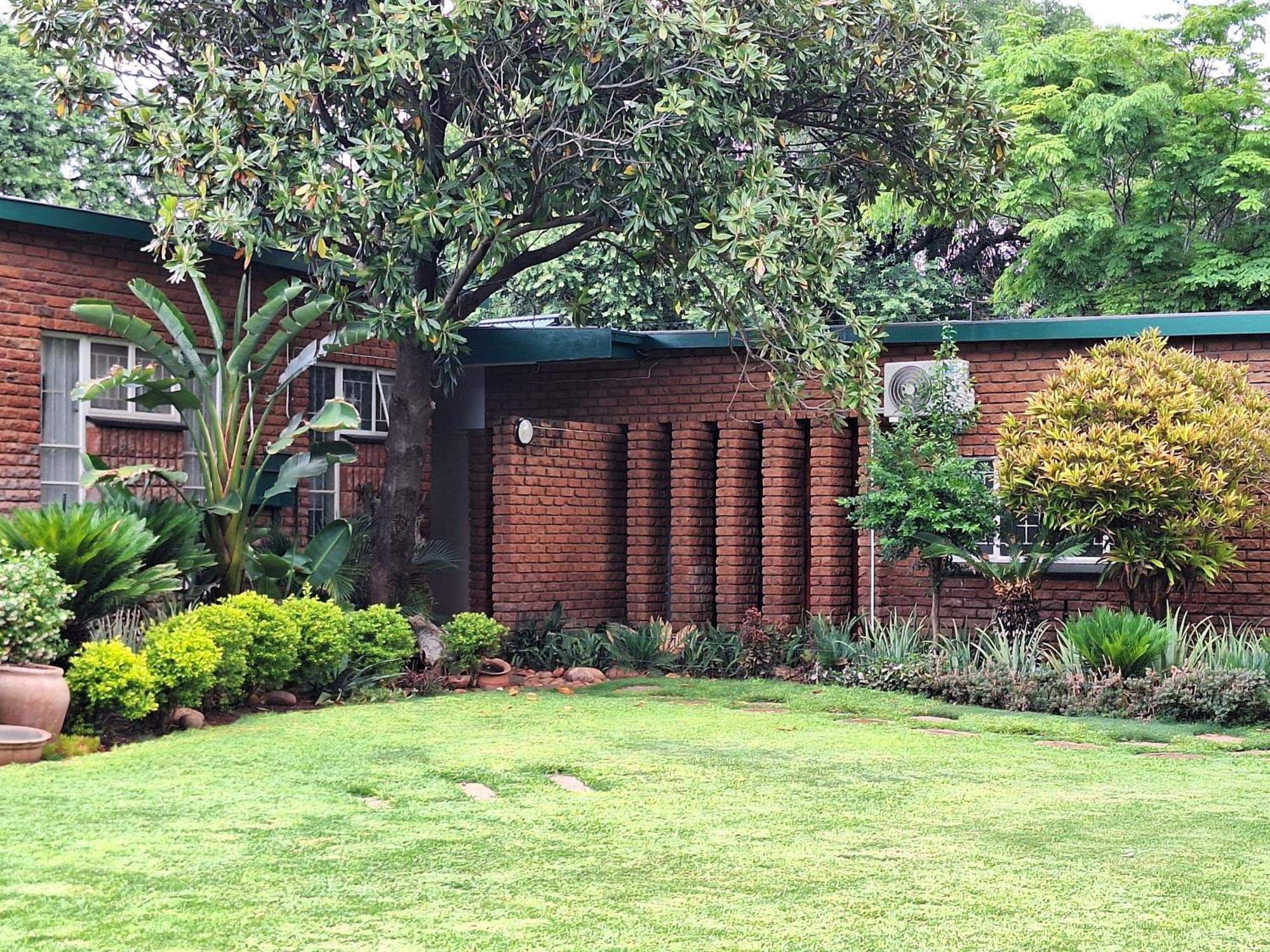 Emani Guest House Mokopane Exterior photo